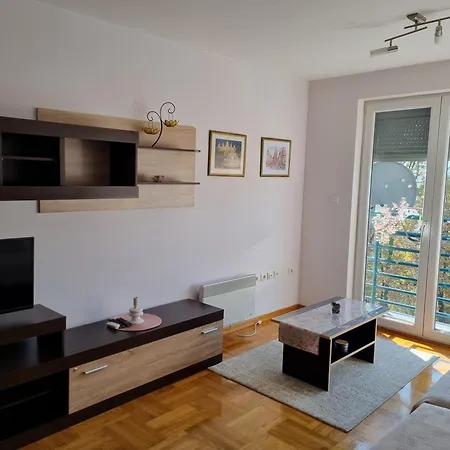 شقة Zvezdana Noc *